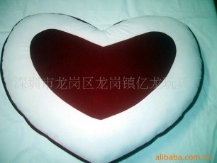 供应毛绒抱枕.靠垫